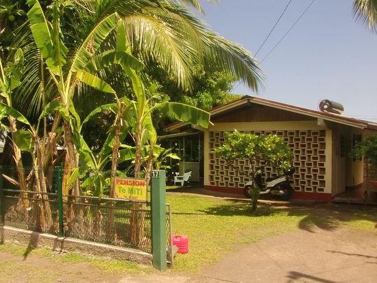 Mit dem Taxi bin ich zur Pension Te Miti gefahren.