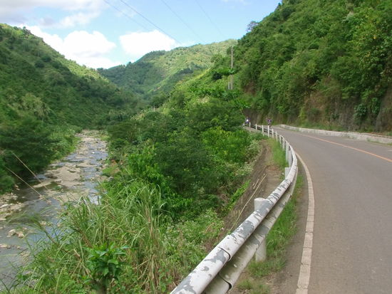 Nach dem Mittagessen geht es zurück nach Cebu.