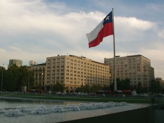 Santiago de Chile, Platz vor der Moneda