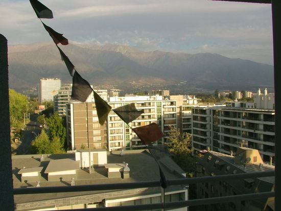 Beeindruckend ist der Blick von Balkon auf die Berge.