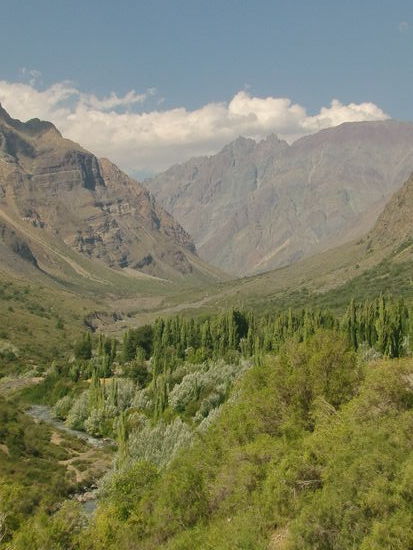 Anfangs  war die Landschaft noch grün gewesen.