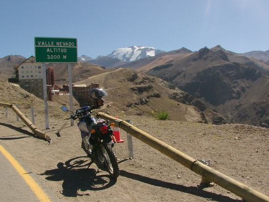 Es ist geschafft. Die Sonne brennt heiß und die Luft ist kalt.