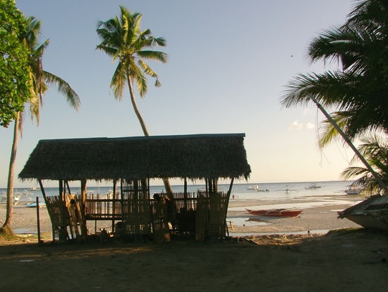 Am Abend laufe ich immer den Strand entlang und bewundere den Sonnenuntergang.