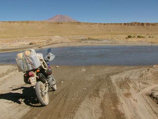 Aus der Nähe sieht er auch nicht besser aus.