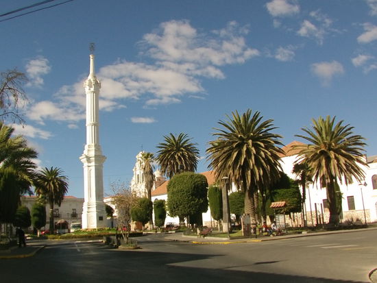 Was ist die Hauptstadt von Bolivien - La Paz ? Oder vielleicht doch nicht ?