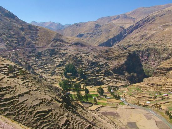 Dann gewinne ich allmählich an Höhe und es bieten sich beeindruckende Ausblicke.