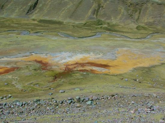 Immer wieder faszinierend  sind die Farben und die Klarheit in dieser Höhe.