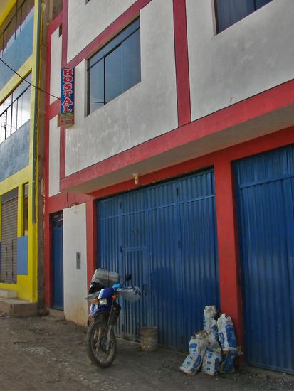 Nach zwei Stunden erreiche ich Pitumarca und beziehe ein Zimmer im Hostal.