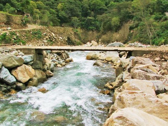 Ich fahre über Flüsse hinweg oder