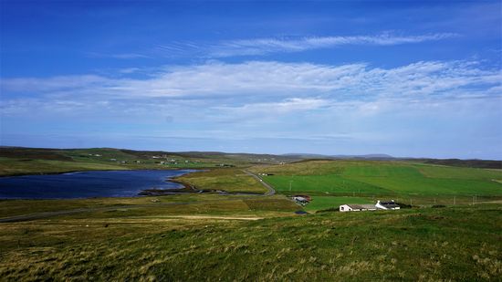 Es ist ein sonniger Tag. Ich bin früh wach, habe einen Kaffee und mache mich auf.