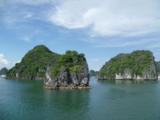 Felsen der Halong Bucht
