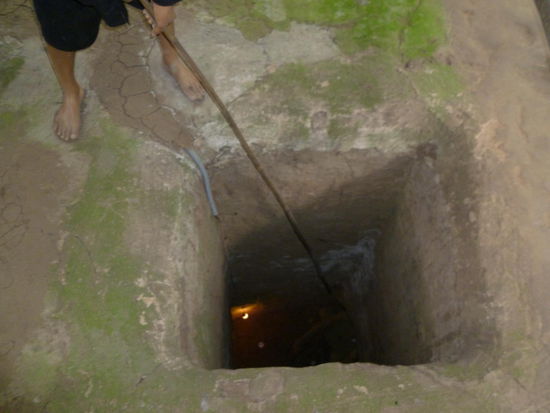 Der Tunnel scheint groß, doch er wurde extra für touristische Zwecke erweitert.