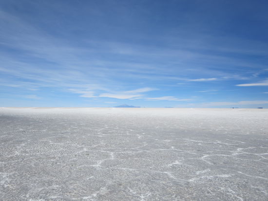 Im Hintergrund der Vulkan