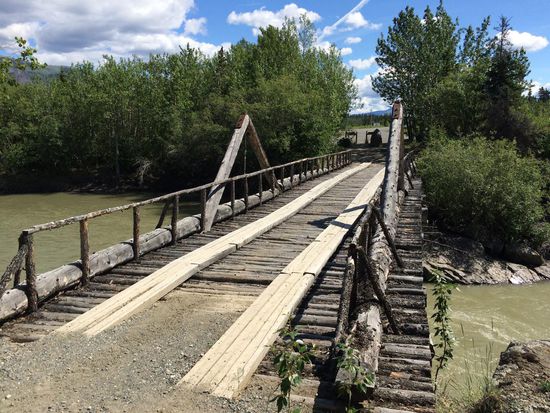 Holzbrücke am Alaska Highway