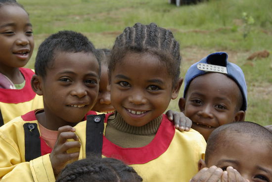 Die Schüler der Grundschule in Anosivola