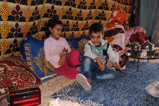 Begrüßungstee bei den Beduinen