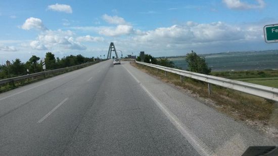 Fehmarnsundbruecke. Über diese Brücke fährt man auf die Insel.