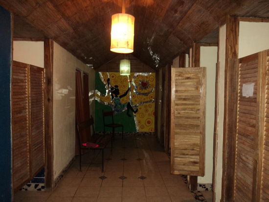 Mädchen Toiletten und Duschen