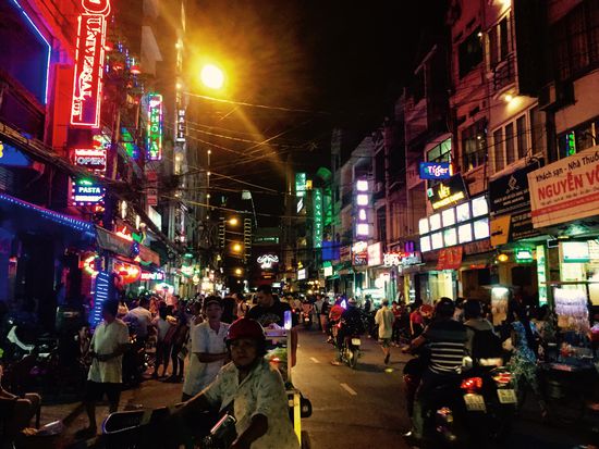 Ho Chi Minh bei Nacht