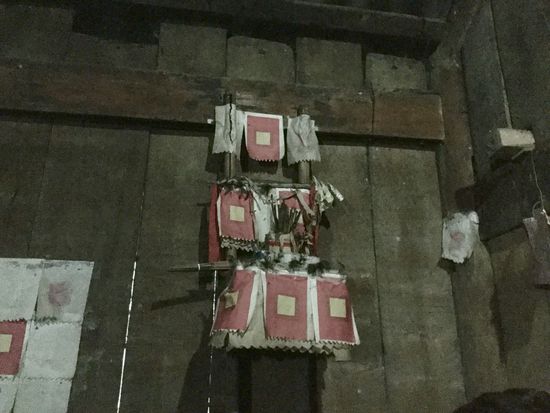 Altar im Haus von Mama Su (Schamanen)