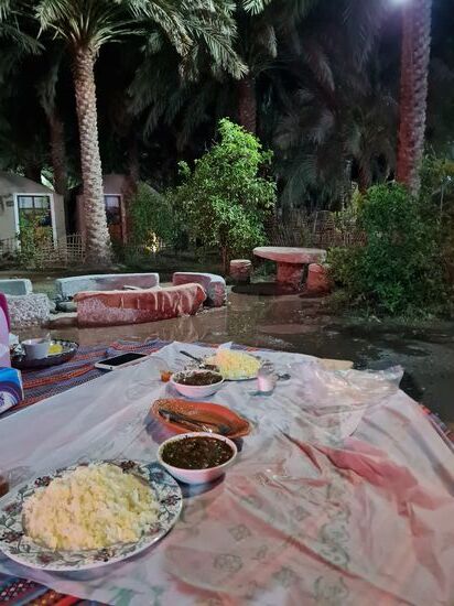 Abendessen in Shafiabad