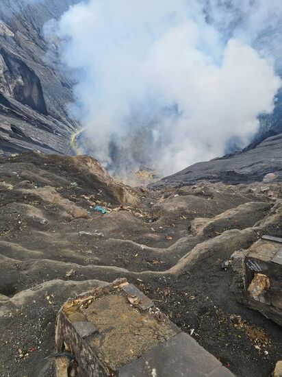 Blick in den Krater des Bromo