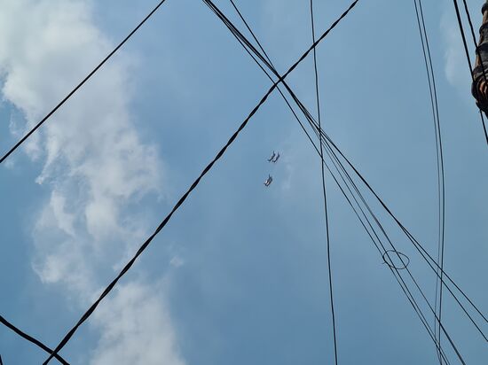 Sieht aus wie Libellen, waren aber Formationsflieger
