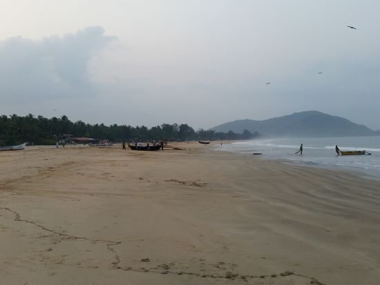 Morgens um 6 gehört der strand den Fischern...und mir