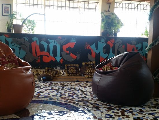 Chillige Terrasse des traveller's inn