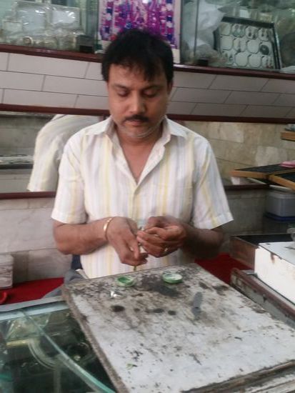 Mein Silberschmied bei der Arbeit