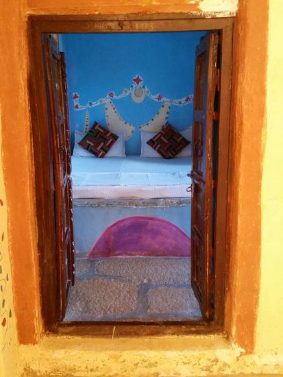 Eingang in mein Reich...Vorsicht,niedrig!