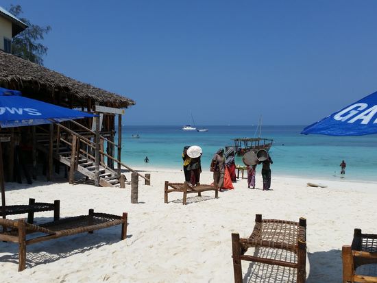 Gracien am Strand von Nungwi
