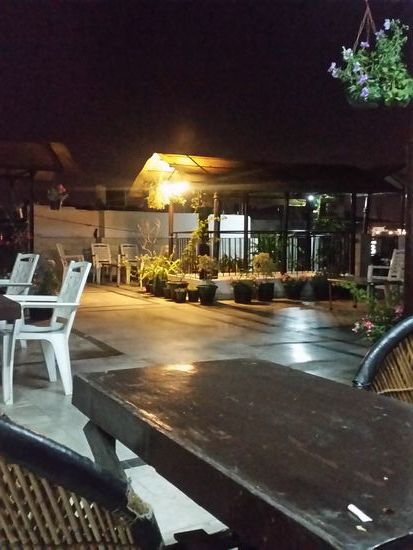 Die Terrasse bei Nacht