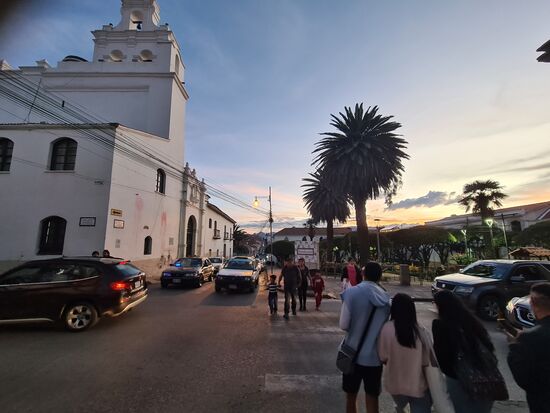 Plazuela Cochabamba, einer der zahlreichen kleinen Oasen..
