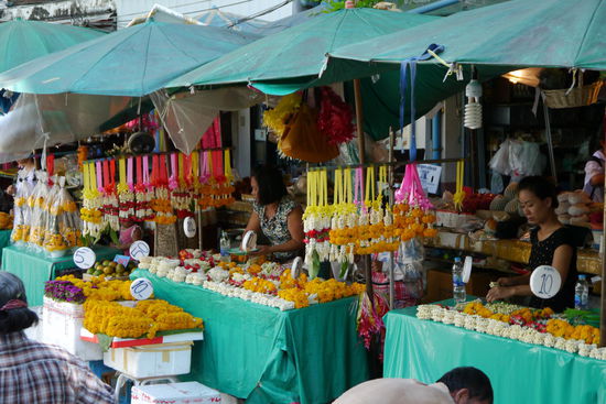Stände am Strassenrand