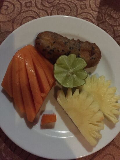 Das sind alles Bilder von einem thailändischen Buffet, das wir am Samstagabend genossen haben.