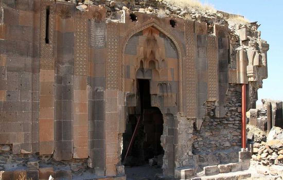 Kirche der Heiligen Apostel - später seldschukische Karawanserei