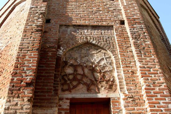 Kirk Kizlar Türbesi