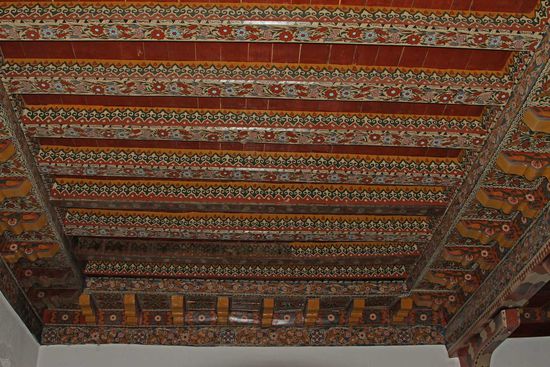 Abide Hatun  Moschee - bemalte Holzdecke