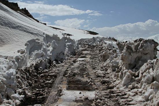 Hier hat der Schneeflug schon geräumt