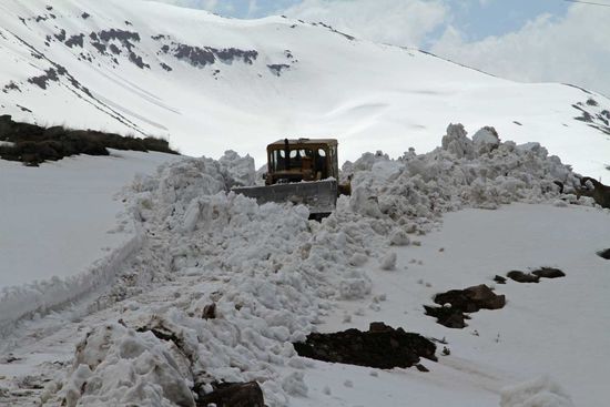 Es wird noch 2-3 Tage dauern bis die Piste ganz frei ist
