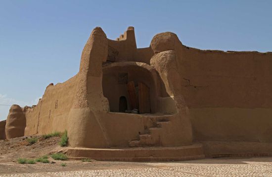 Die Karawanserei in Lehmziegel-Architektur
