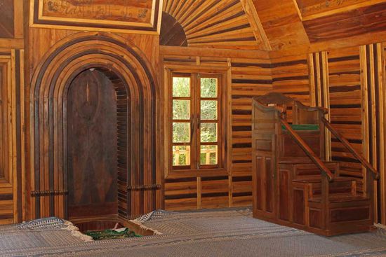 Wundervolle Holz-Moschee