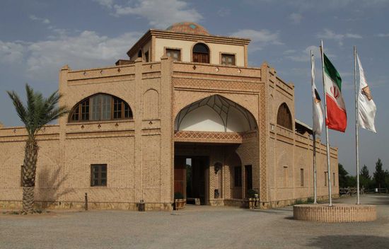 Matin Abad - Wüsten-Camp