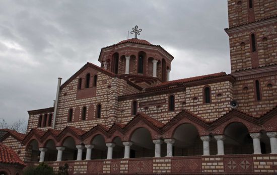Kirche Agios Charalampos - der Säulengang