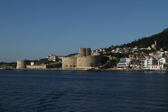 Aussicht von der Fähre auf die Burg von Kilitbahir