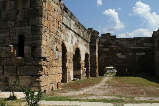 Die große Badeanlage beherbergt heute das Museum