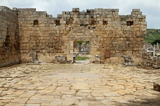 Das spätrömische Tor