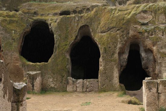 Unterirdische Stadt Gaziemir - offener Innenhof