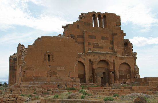 Die Yerenyk Basilika-Ruine